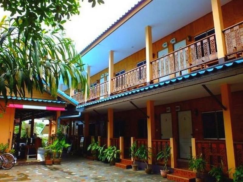 Tamarind Guesthouse Kanchanaburi Buitenkant foto